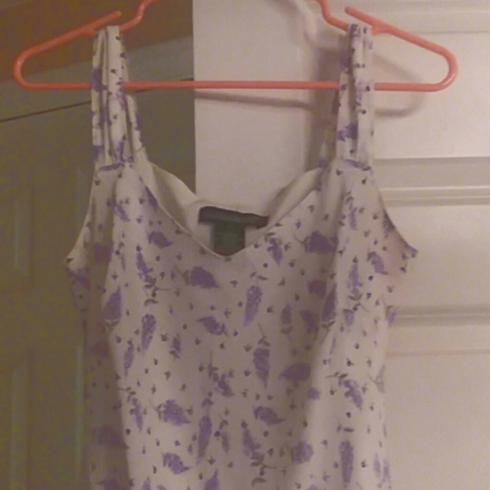 Spring dress - Picture 3 of 5